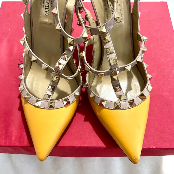 🏵Valentino Rockstud Leather Slingback heels - Picture 2 of 4